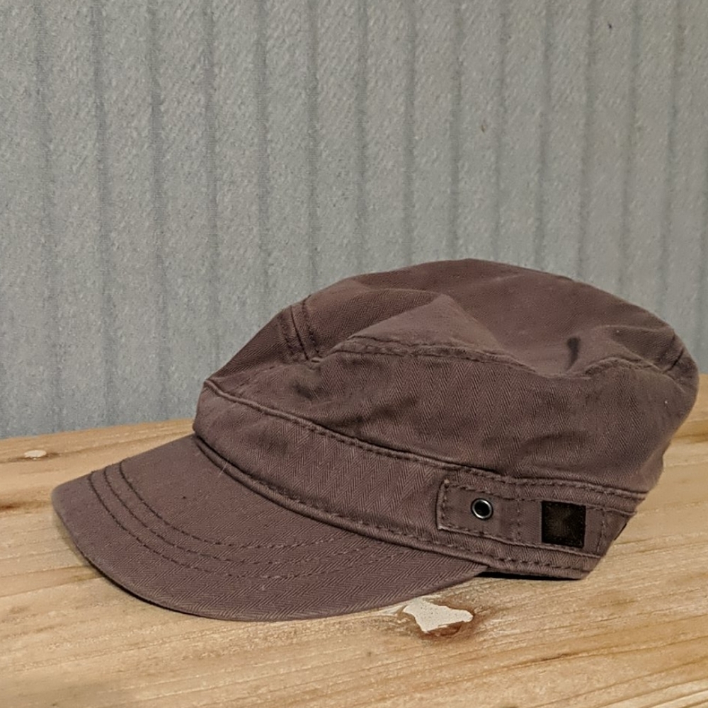 Kooringal Grey Mao Cap